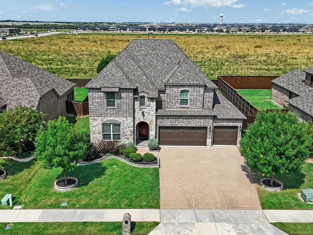 990 Waterview Drive