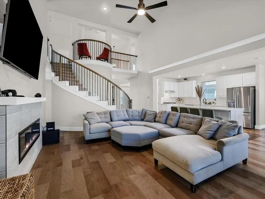 6221 Muller Creek Drive