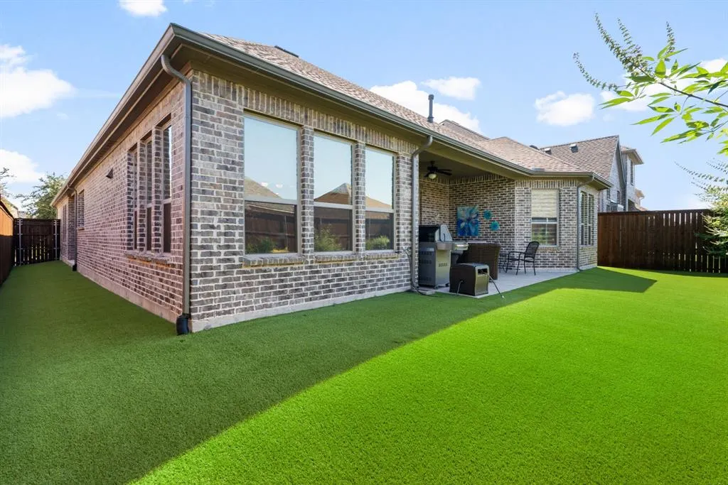 2010 Appleseed Drive