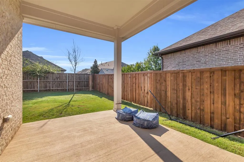 3900 Bamboo Trail