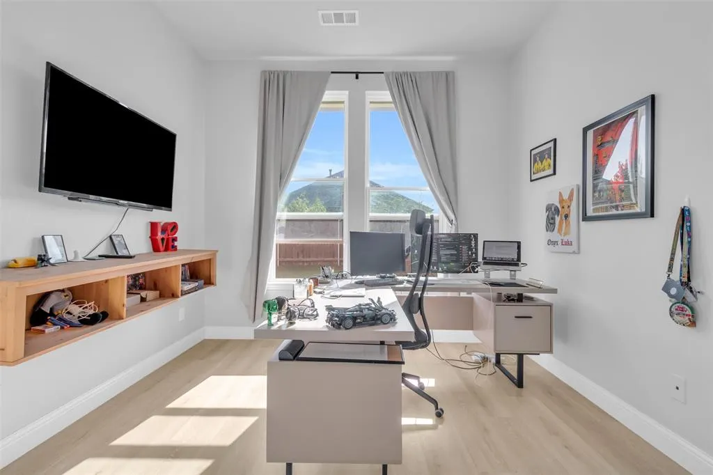 3900 Bamboo Trail