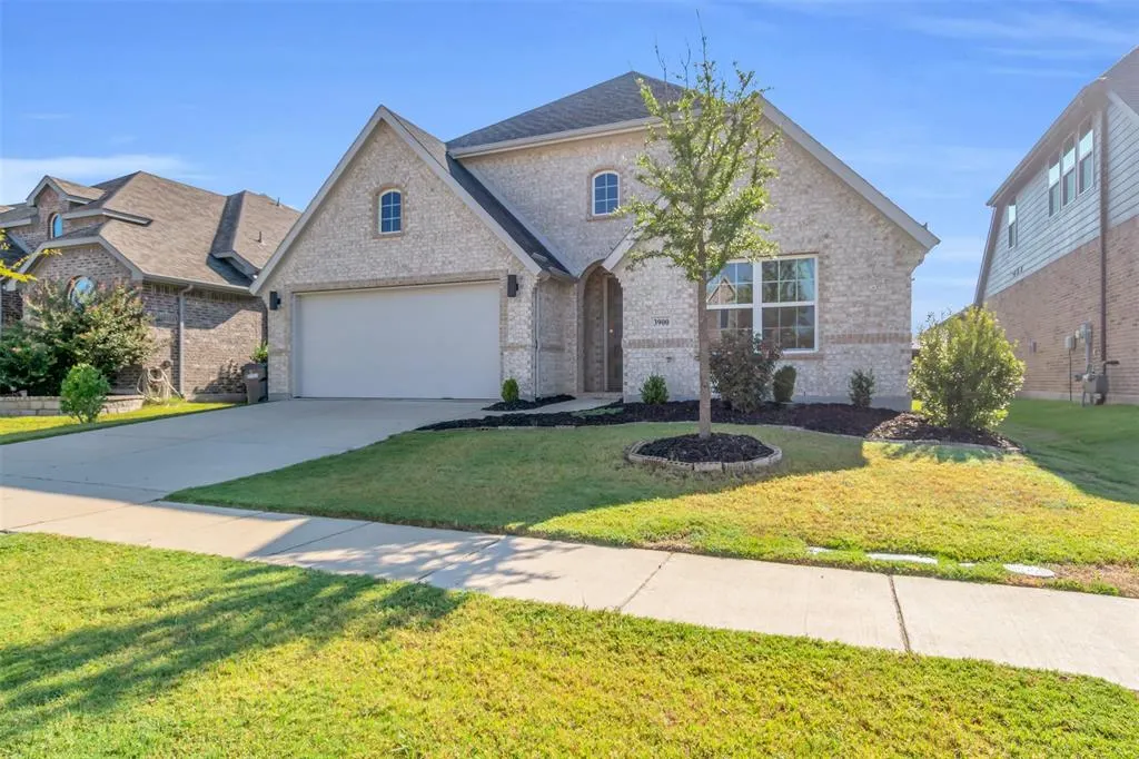 3900 Bamboo Trail