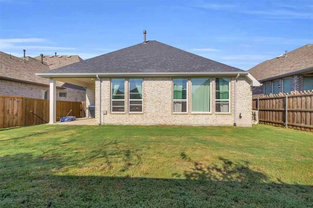 3900 Bamboo Trail