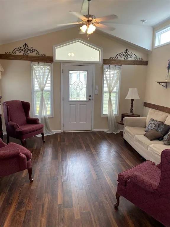 1425 Lone Star Road, #B