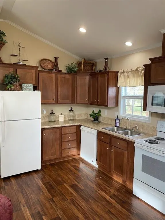 1425 Lone Star Road, #B