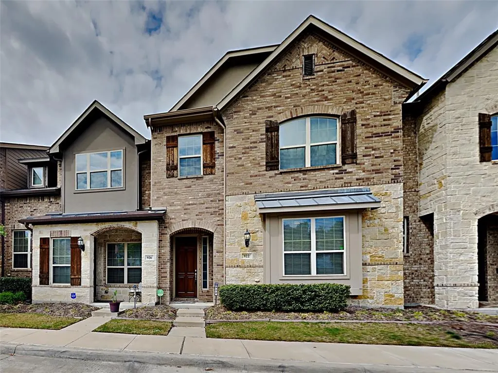 922 Dartford Drive