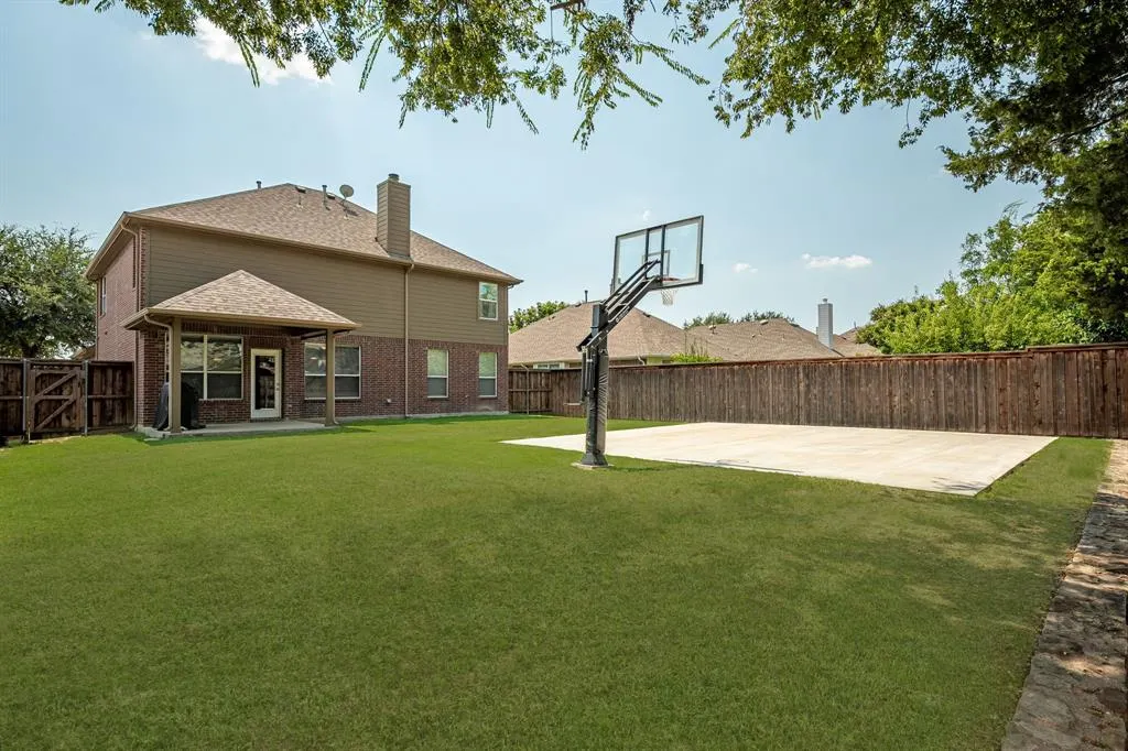 8120 Shasta Drive