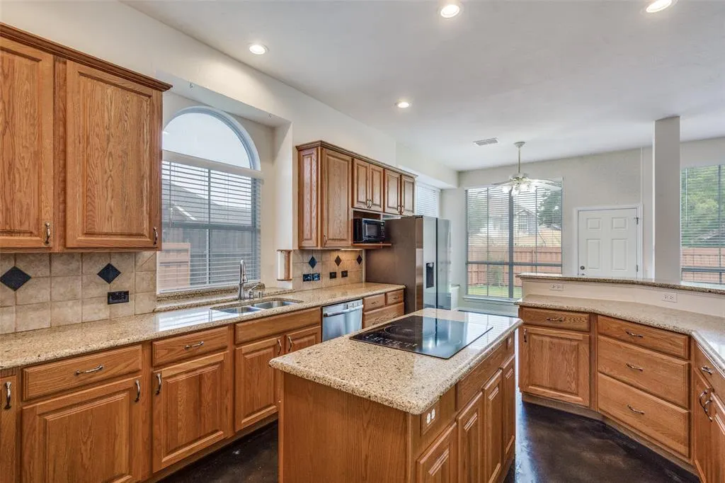3513 Harlington Lane