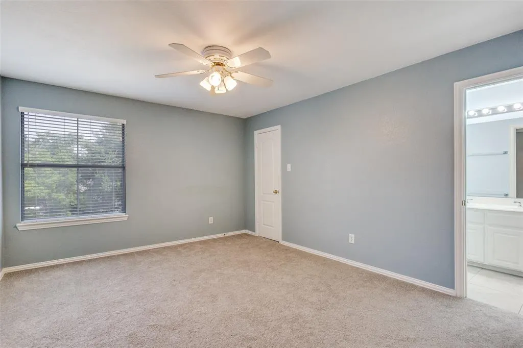3513 Harlington Lane