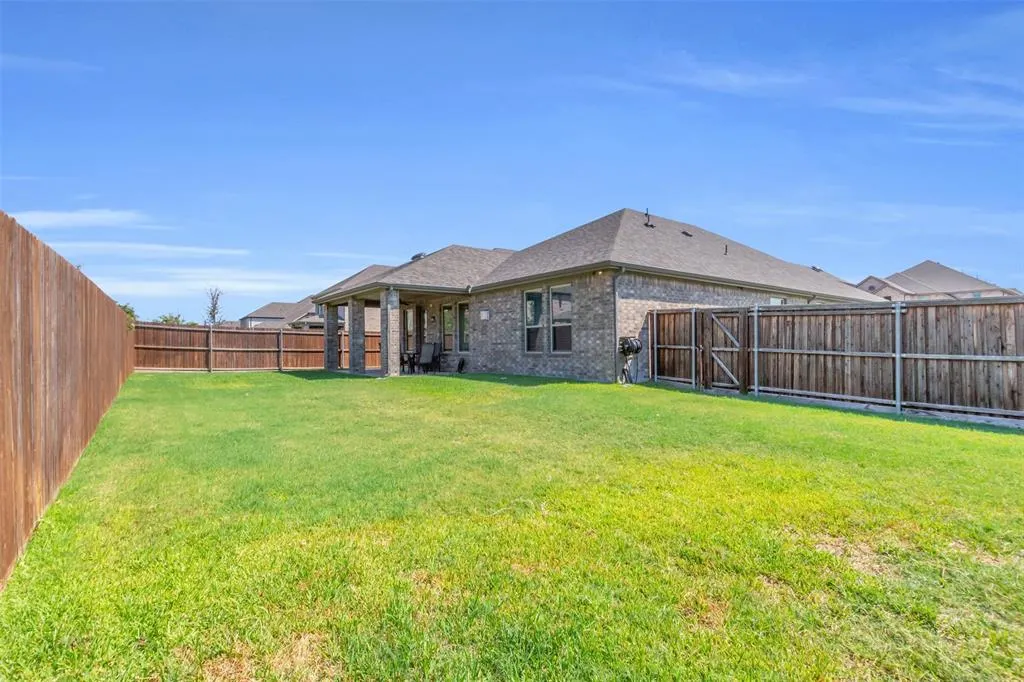 2105 Chapman Lane