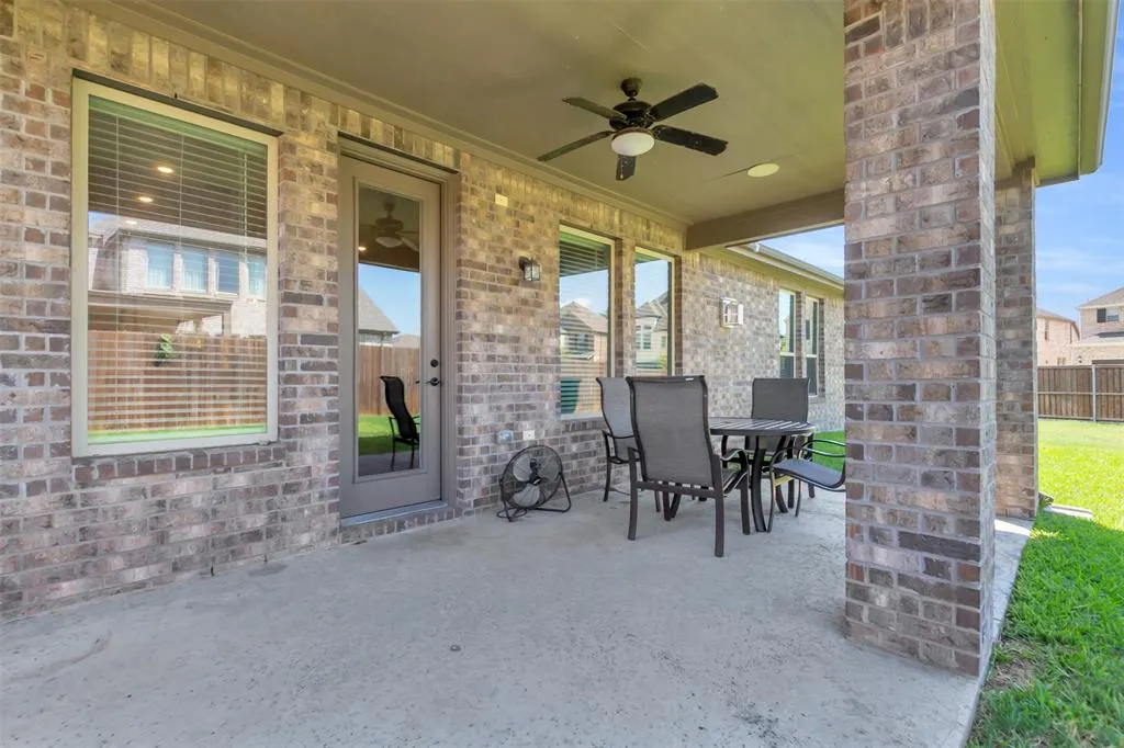 2105 Chapman Lane