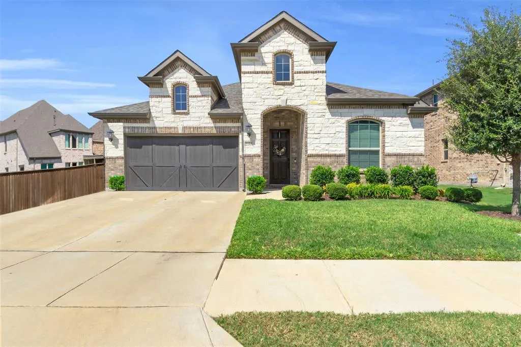 2105 Chapman Lane