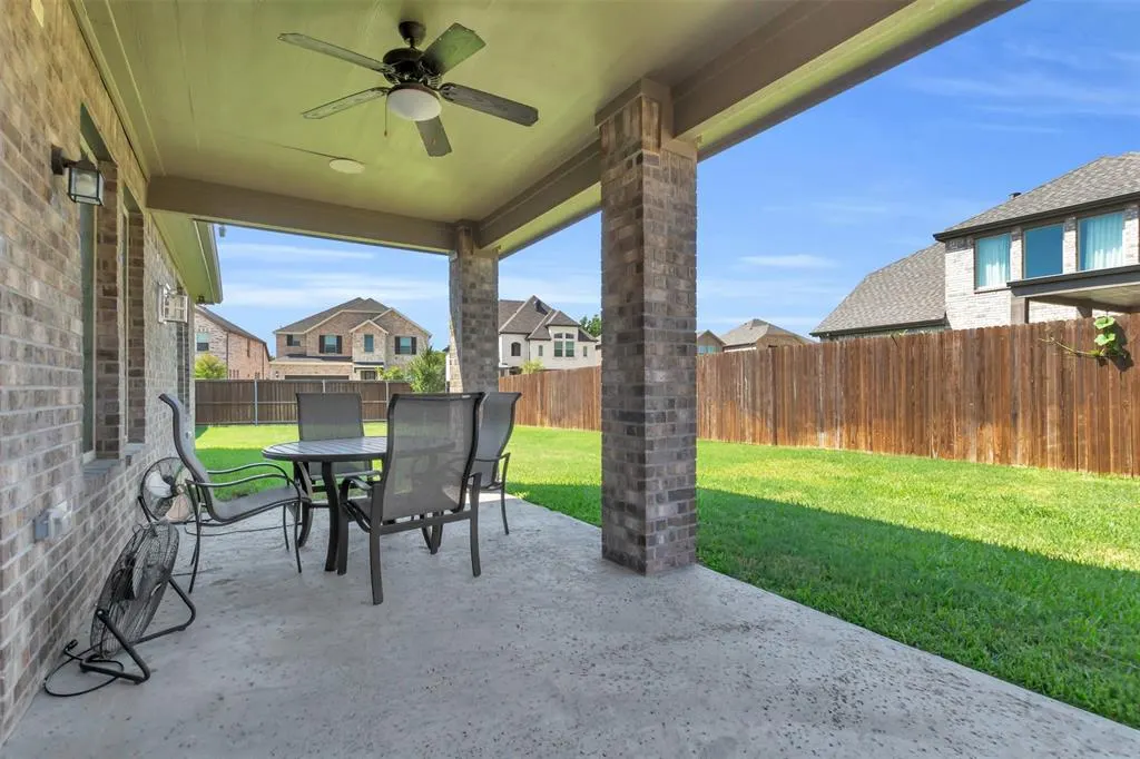 2105 Chapman Lane