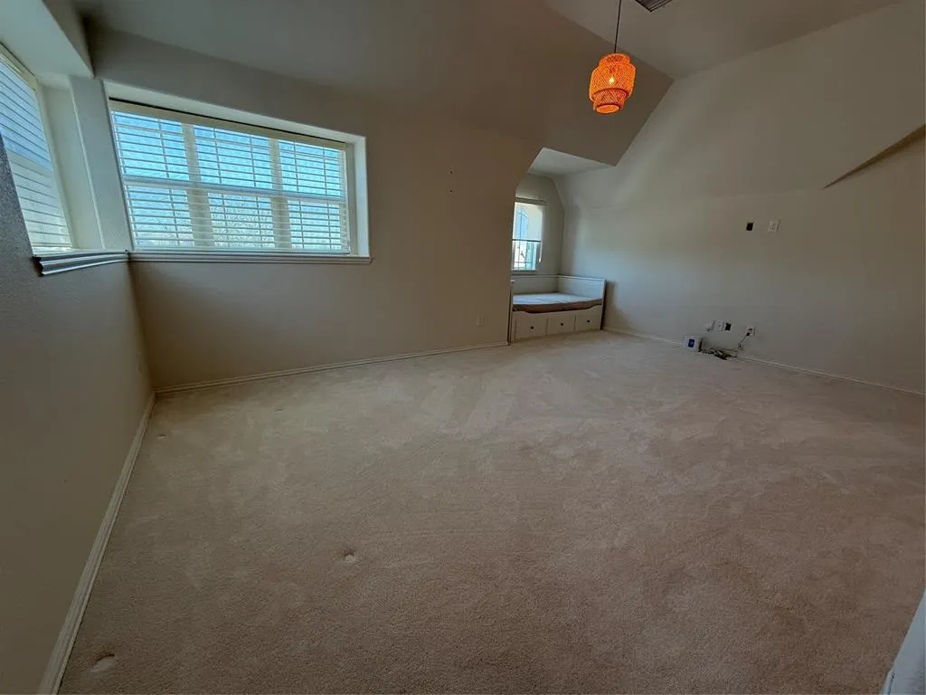 5212 Troupe Road