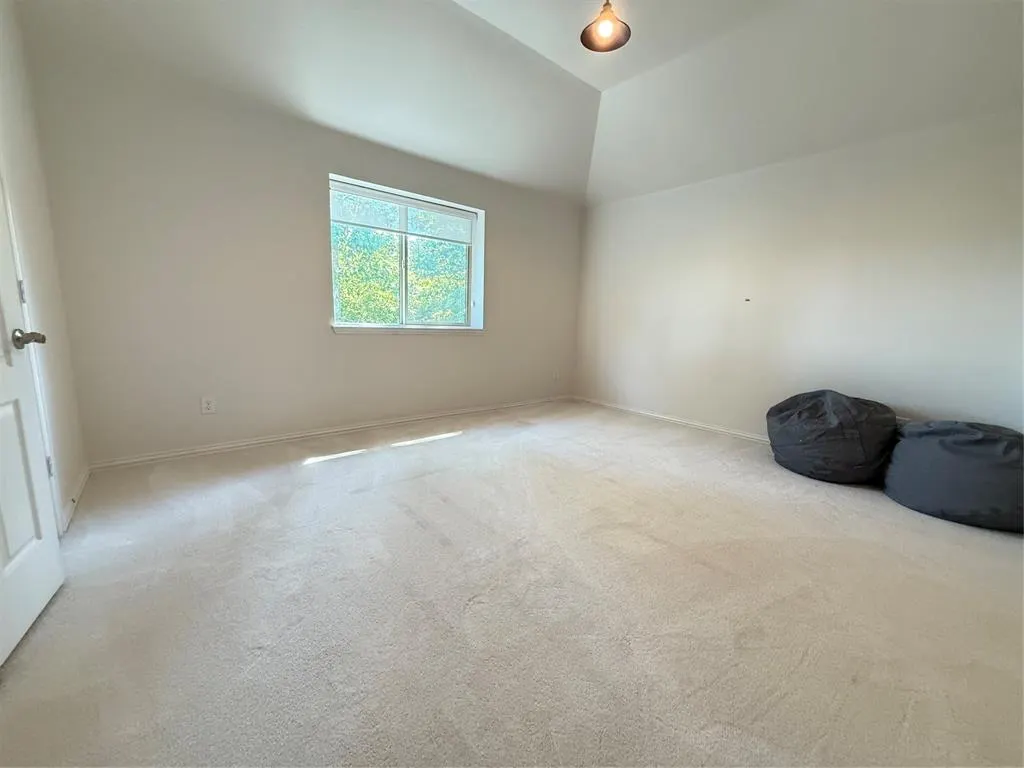 5212 Troupe Road