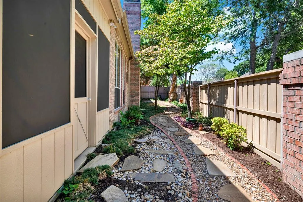 812 Buckhill Drive