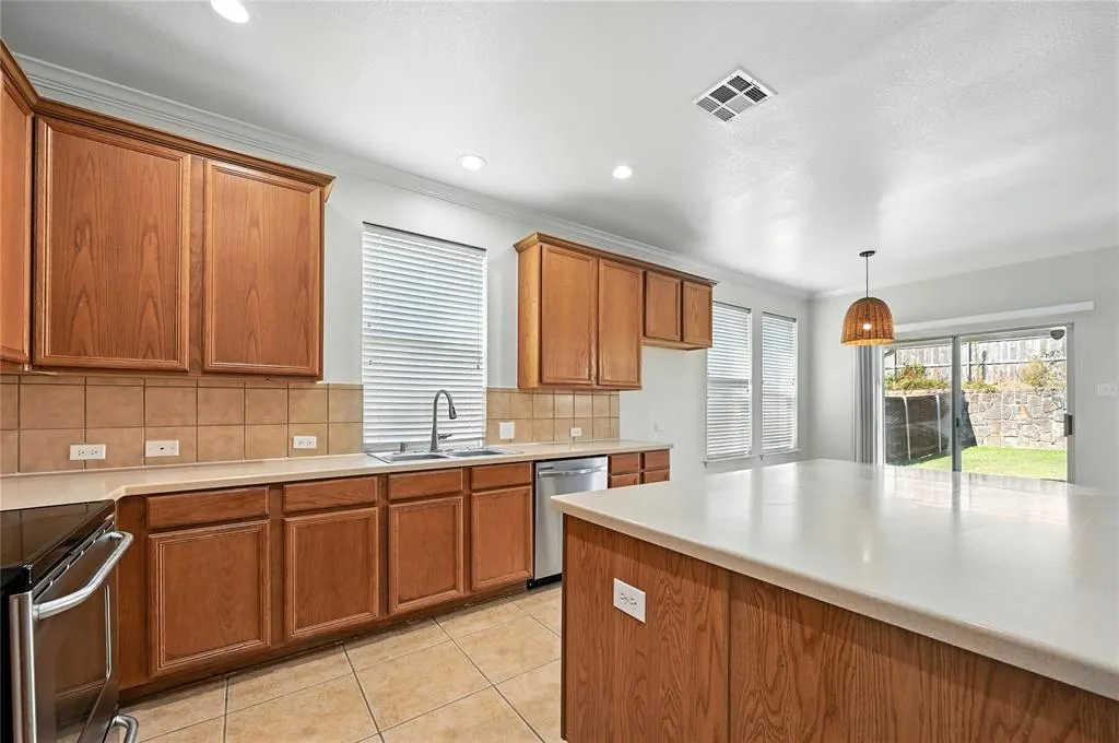 3401 Timber Ridge Trail