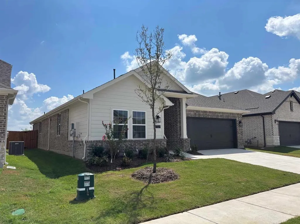 729 Waterhouse Lake Drive