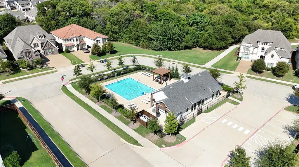 4913 Meadow Creek Drive