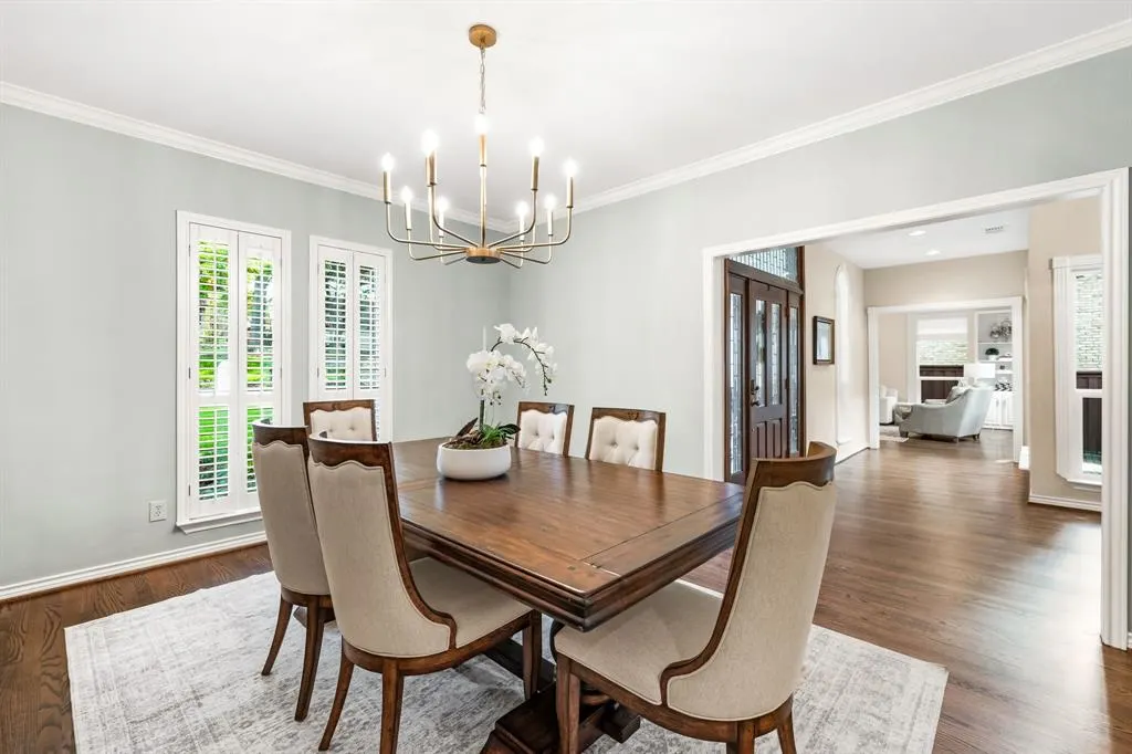 9016 Green Oaks Circle