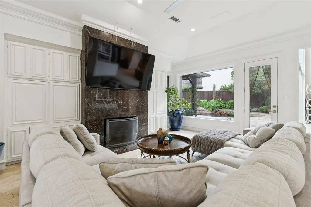 17704 Cedar Creek Canyon Drive