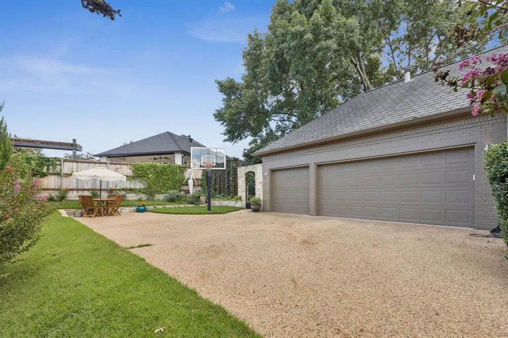17704 Cedar Creek Canyon Drive