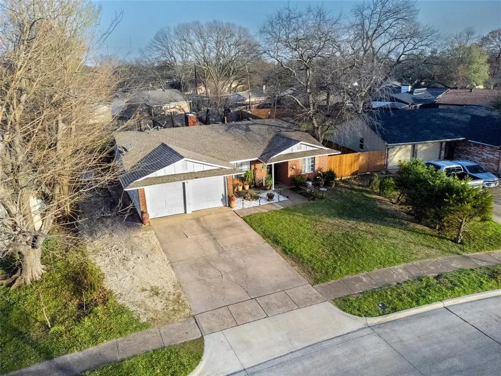 1306 N Floyd Road