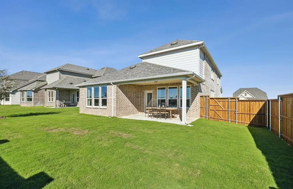 3001 Cliffside Drive