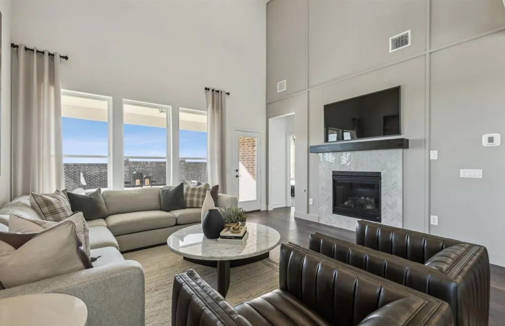 3001 Cliffside Drive
