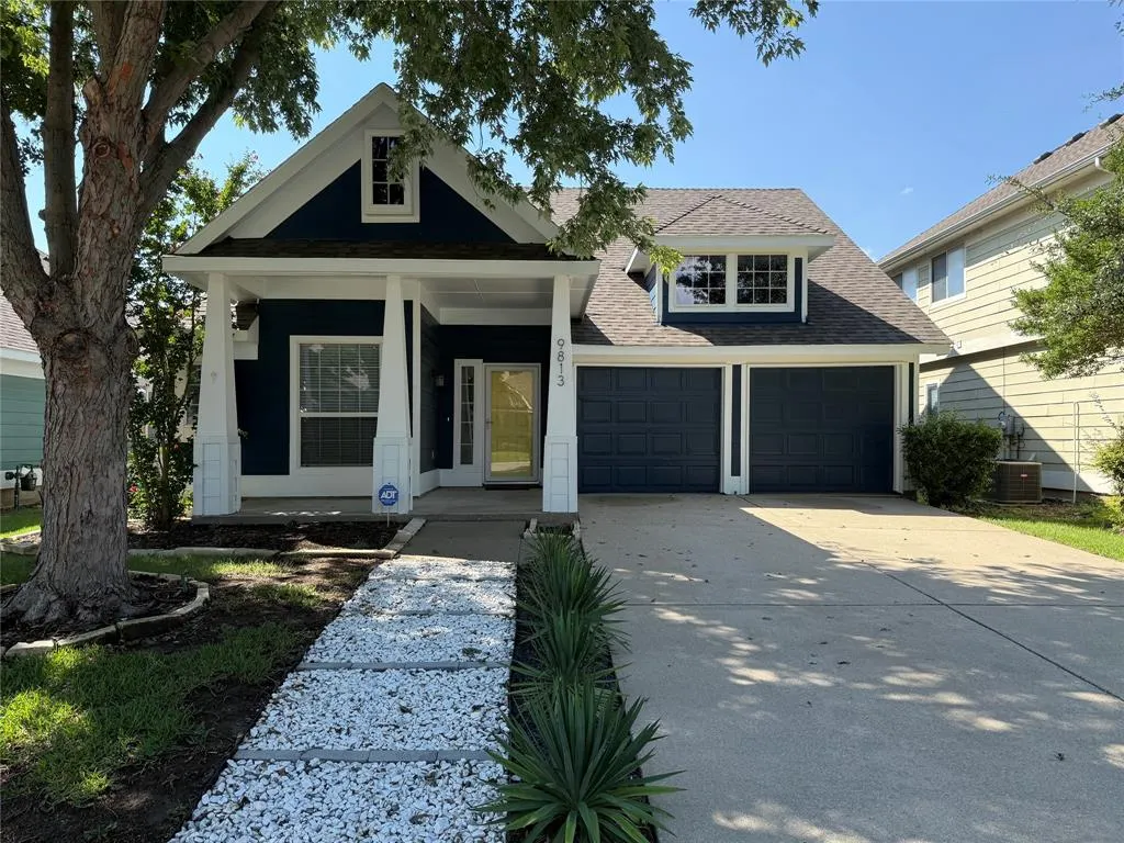 9813 Hedge Bell Drive