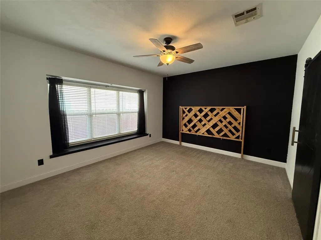 9813 Hedge Bell Drive