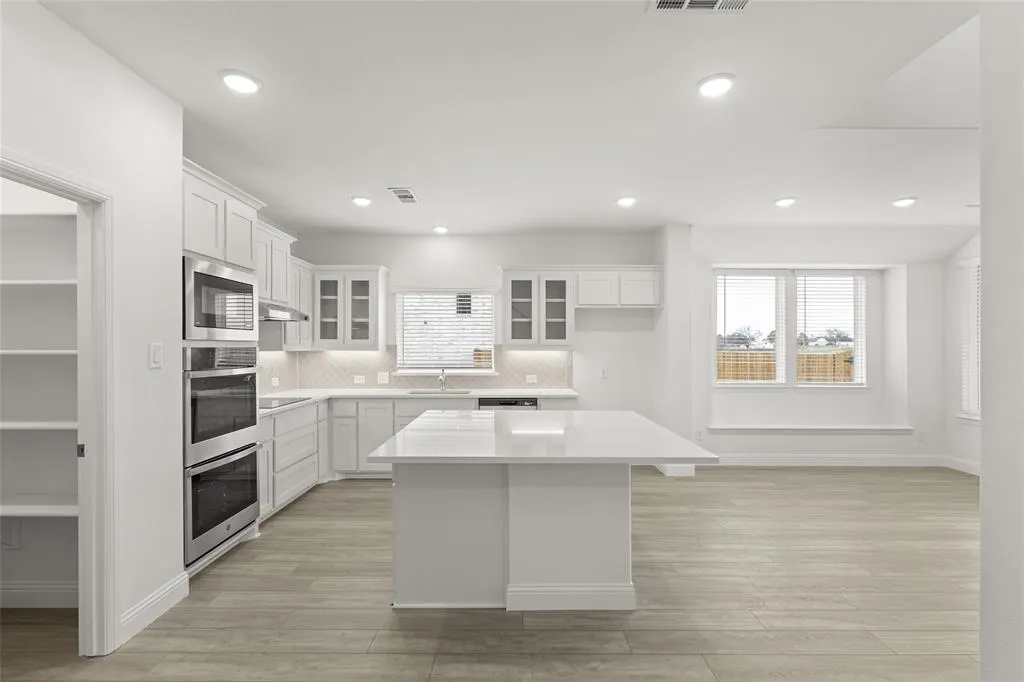 5621 Burford Lane