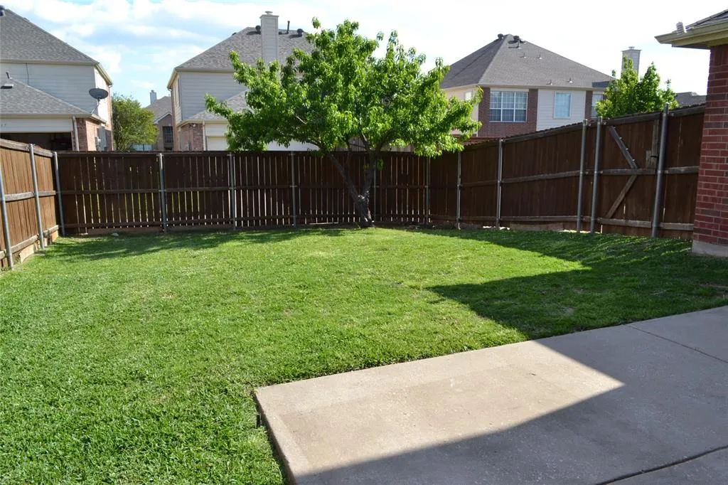 2440 Deer Horn Drive
