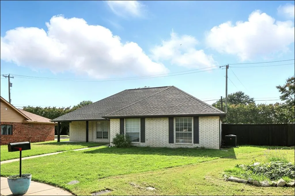 1507 River Hill Drive