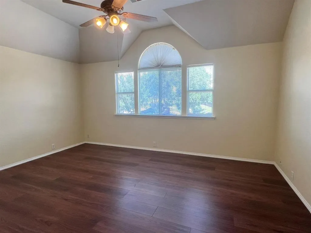 6847 Winston Drive