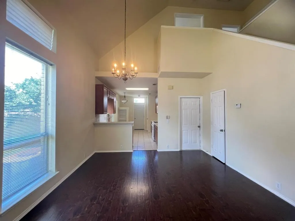 6847 Winston Drive