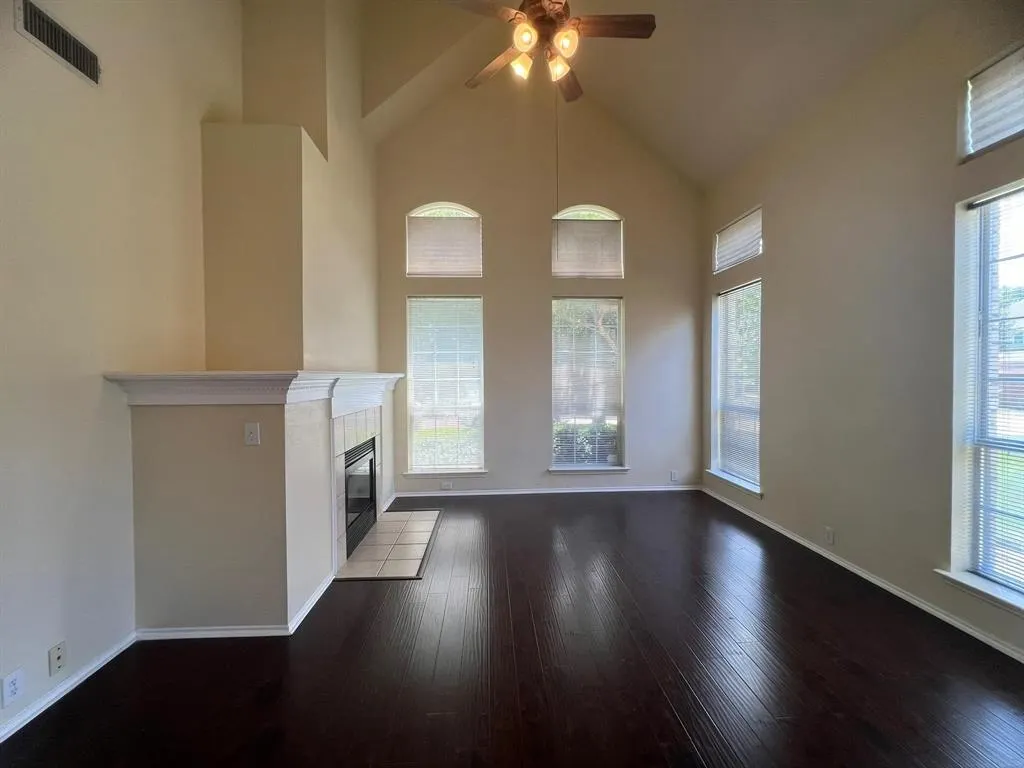 6847 Winston Drive
