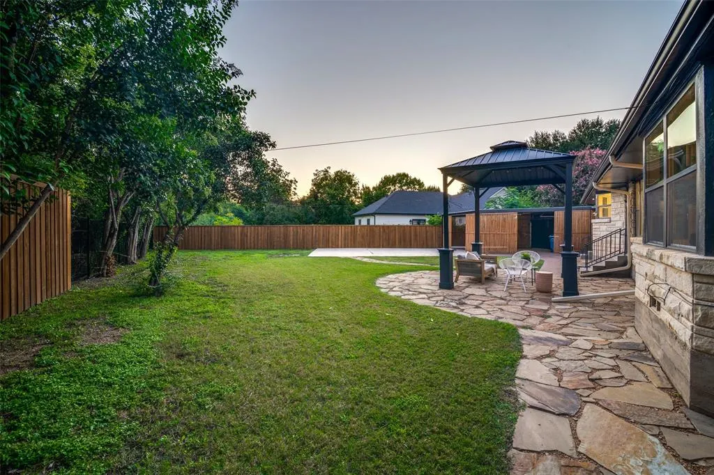 1319 El Patio Drive