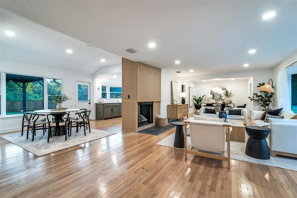 1319 El Patio Drive