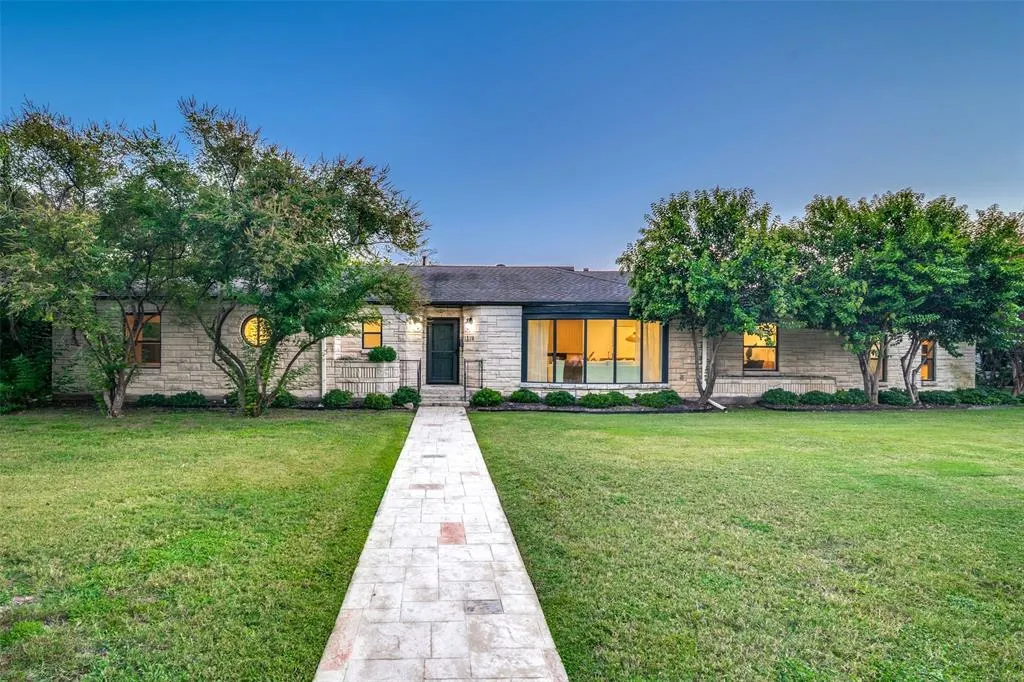 1319 El Patio Drive