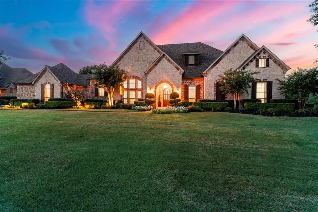 2901 Lakeview Drive