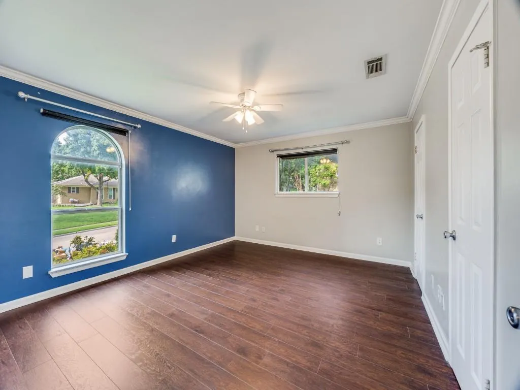 308 Lawndale Drive
