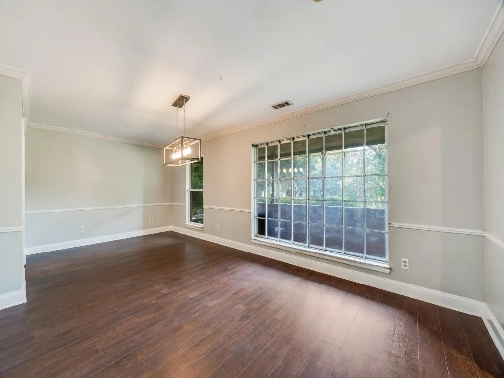 308 Lawndale Drive