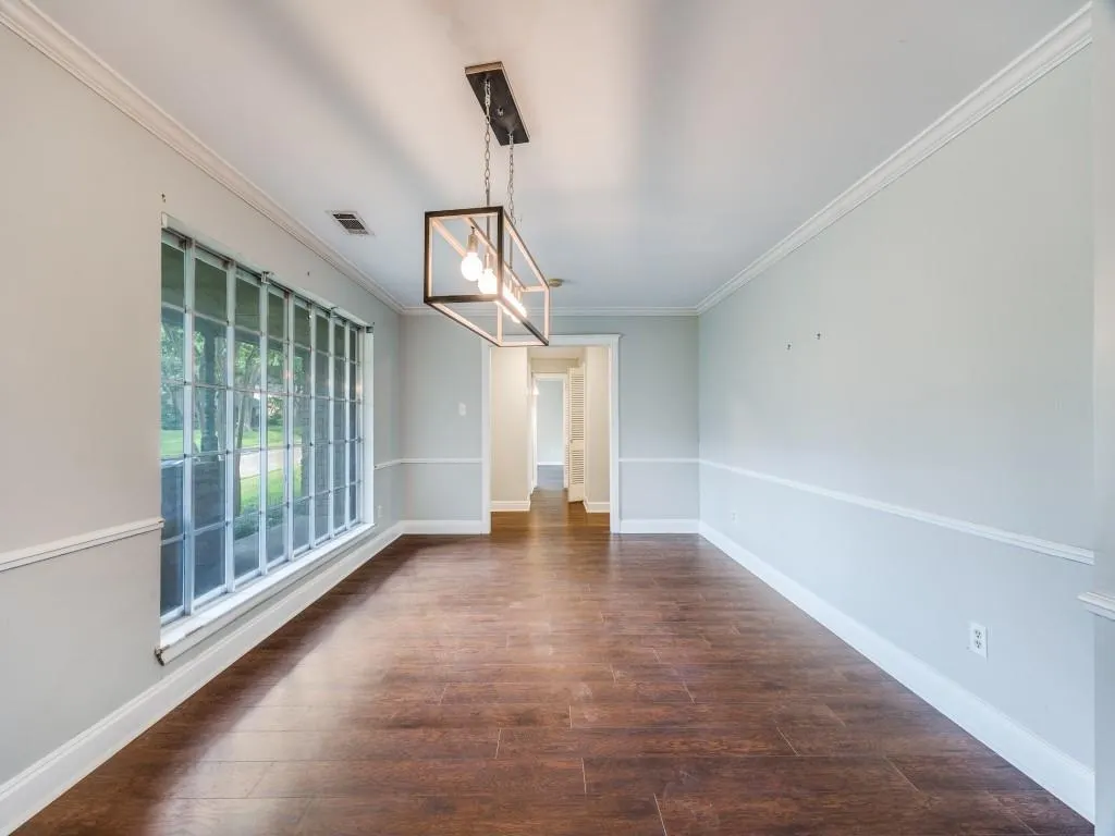 308 Lawndale Drive