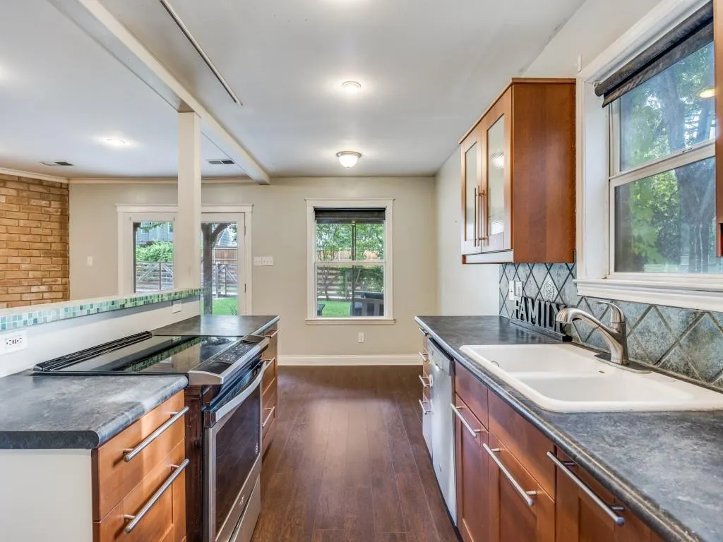 308 Lawndale Drive