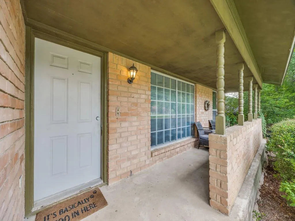 308 Lawndale Drive