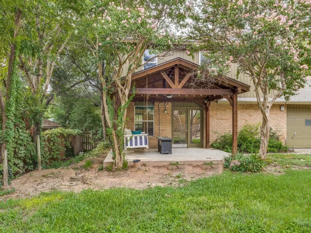 308 Lawndale Drive