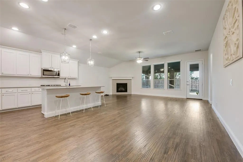 3319 Sequoia Lane