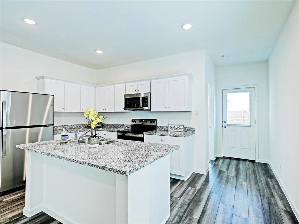 4423 Marsh Hawk Drive