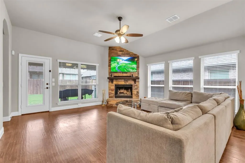 1209 Audubon